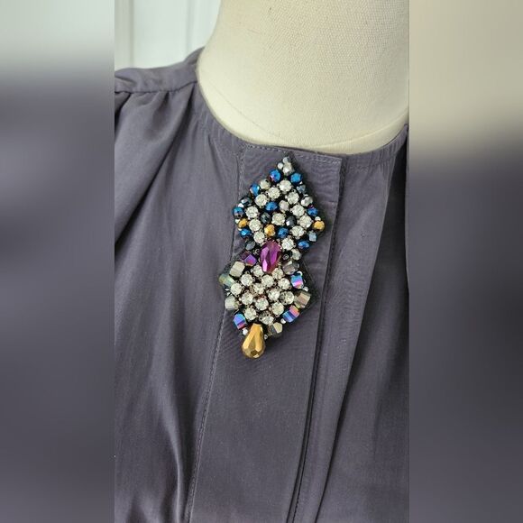 NWOT Mandee Grey Sleeveless top with Rhinestone Detail - Size Small - Picture 6 of 10